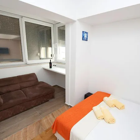 And With Parking Space - 11623 Penzion