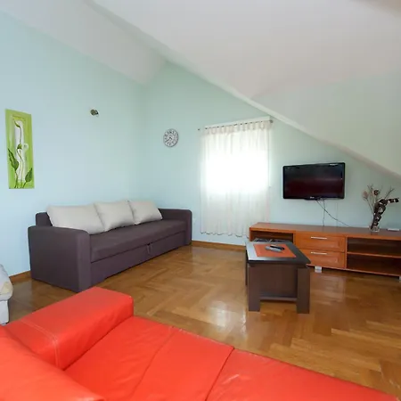 And With Parking Space - 11623 Penzion 3*