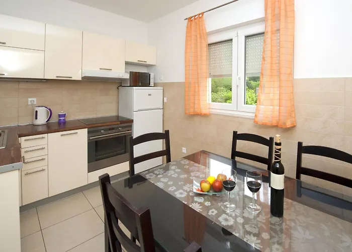 And With Parking Space - 11623 3*