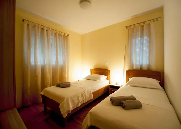 And With Parking Space - 11623 招待所