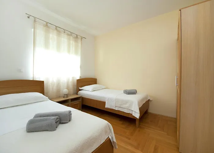 And With Parking Space - 11623 招待所 3*