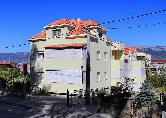 And With Parking Space - 11623 招待所