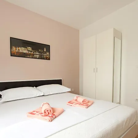 And With Parking Space - 11623 3* 스플리트