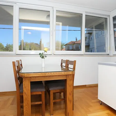 게스트하우스 And With Parking Space - 11623 스플리트