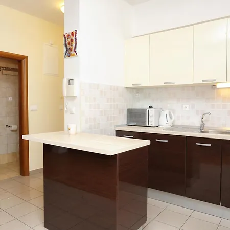 And With Parking Space - 11623 스플리트