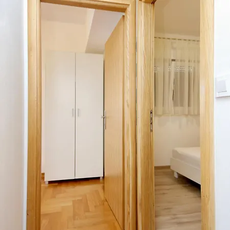 And With Parking Space - 11623 3* Спліт