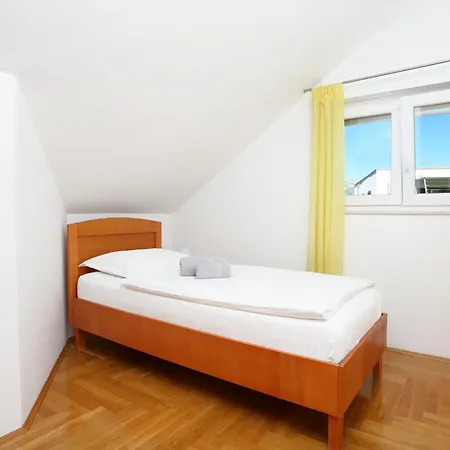 And With Parking Space - 11623 Гостьовий будинок