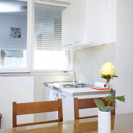 And With Parking Space - 11623 Гостьовий будинок