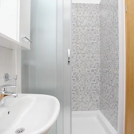 And With Parking Space - 11623 Гостьовий будинок