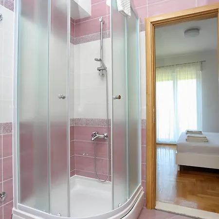 And With Parking Space - 11623 Спліт