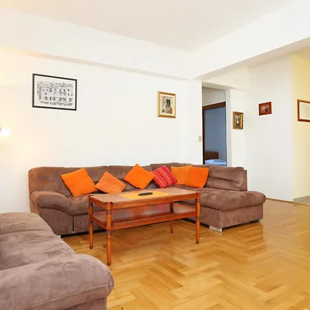 And With Parking Space - 11623 3* Спліт